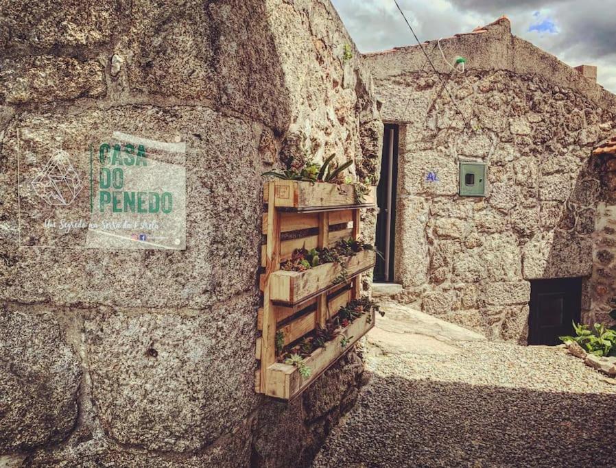Casa Do Penedo - Um Segredo Na Serra Da Estrela Quintas de Baixo Экстерьер фото